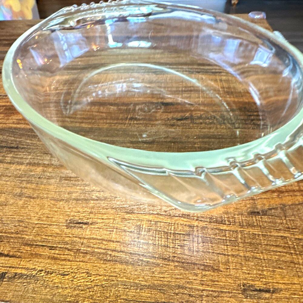 PYREX 088 B-24 3 qt Glass Oval Casserole Baking Dish Scalloped Handles